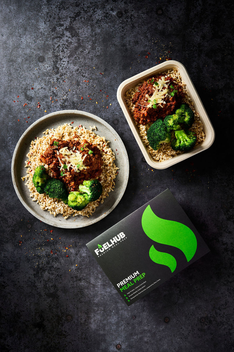 Beef Chilli with wholegrain rice, broccoli & cheddar cheese